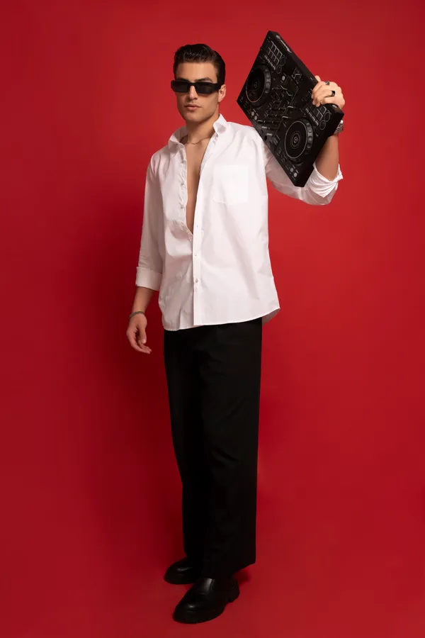 White_Giza_Cotton_Cutway_Collar_Full_Sleeves_Shirts_For_Men
