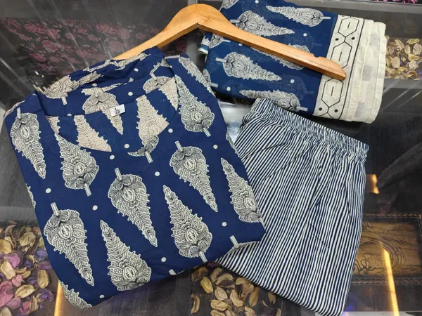 Beautiful_Cotton_Printed_Anarkali_Kurti_and_Pant_Paired_with_Dupatta