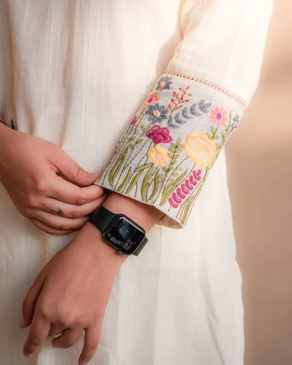Beautiful_Embroidered_Cotton_Dobby_Kurti_and_Pant_Paired_with_Mulmul_Embroidered_Dupatta