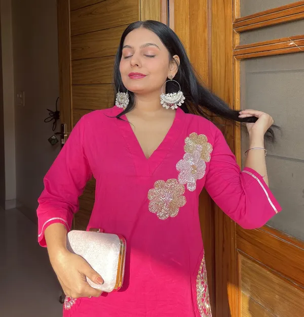 Rani_Cotton_Beautiful_Hand_Embroidered_Kurti_and_Pant_Set_For_Women