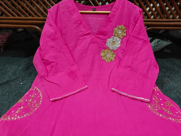 Rani_Cotton_Beautiful_Hand_Embroidered_Kurti_and_Pant_Set_For_Women