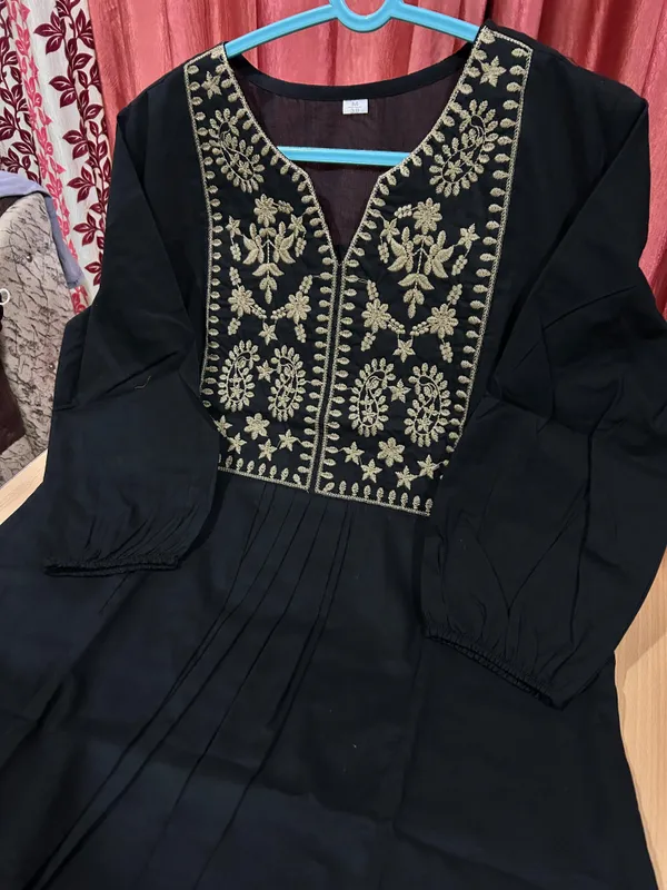 Cotton_Embroidered_Short_Top_and_Pant_Co-ord_Set