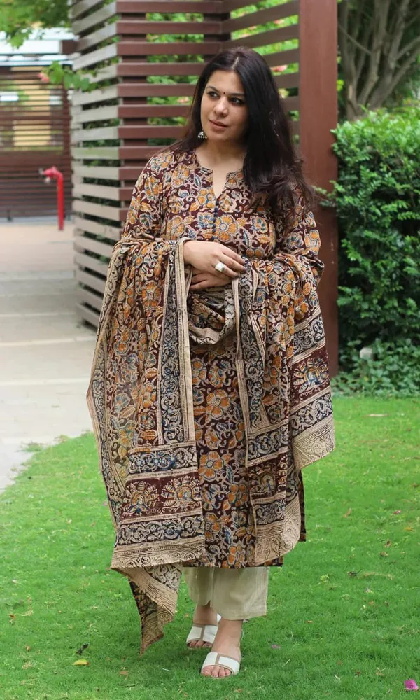 Cotton_Kalamkari_Printed_Kurti_and_Pant_Paired_with_Dupatta