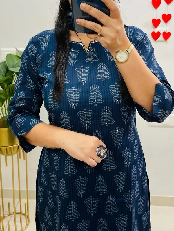 Cotton_Printed_Kurti_and_Pant_Paired_with_Mul_
