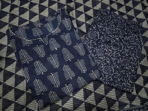 Cotton_Printed_Kurti_and_Pant_Paired_with_Mul_