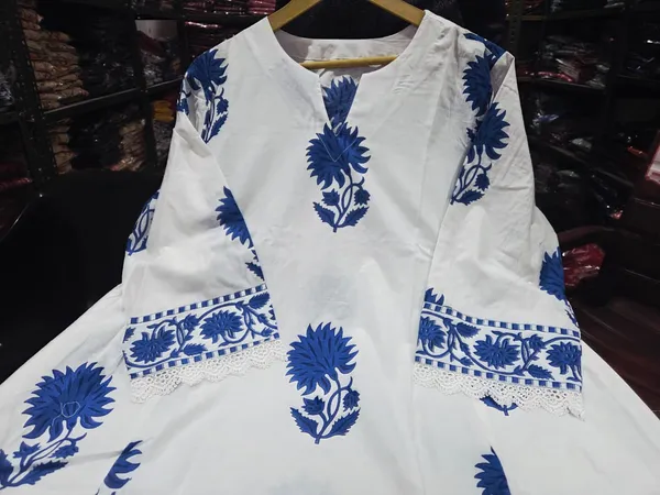 Printed_Cotton_Kurti_and_Pant_Paired_with_Lace_Work_Dupatta