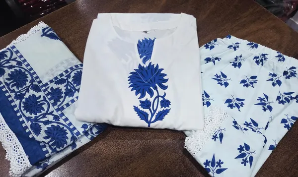 Printed_Cotton_Kurti_and_Pant_Paired_with_Lace_Work_Dupatta