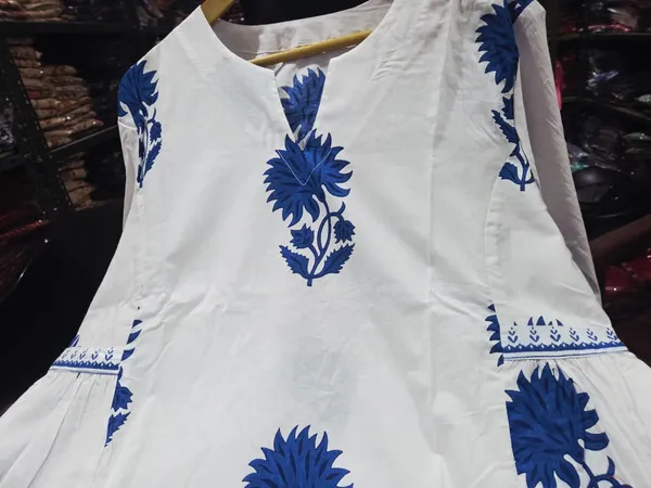 Printed_Cotton_Kurti_and_Pant_Paired_with_Lace_Work_Dupatta