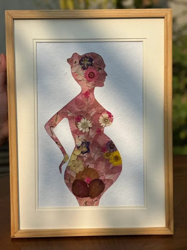 Pregnancy_Silhouette_Frame_With_Pressed_Flowers_|_Handmade_Keepsake_For_Moms_To_Be_And_Nursery_Wall_Art_|_Multicolor_|_11_X_15_Inch