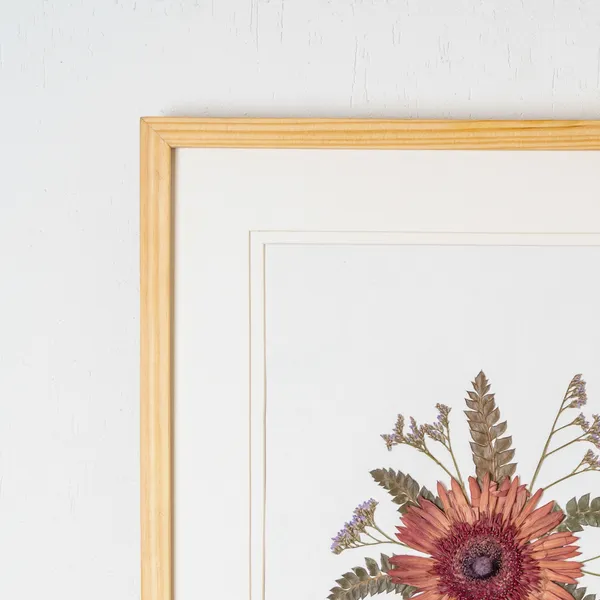 Gerbera_Pressed_Flower_Frame_|_Handmade_Floral_Wall_Art_For_Home_And_Special_Gifts_|_Multicolor_|_11_X_15_Inch
