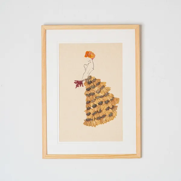 Chrysanthemum_Girl_Pressed_Flower_Frame_|_Handmade_Botanical_Art_For_Unique_Gifting_|_Multicolor_|_11_X_15_Inch