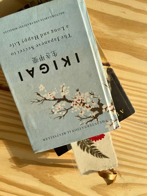 Botanical_Bliss_Pressed_Flower_Bookmark_|_Handmade_Nature_Inspired_Page_Marker_|_Gold_|_8_X_10_Inch