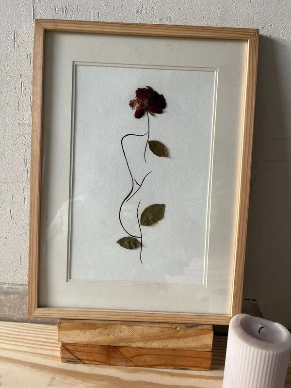 Lokal_Livin_Botanical_Nude_Line_Art_Frame_With_Real_Pressed_Flowers_Handmade_Wall_Hanging_|_Pine_Wood_|_Multicolor_|_11_X_15_Inch