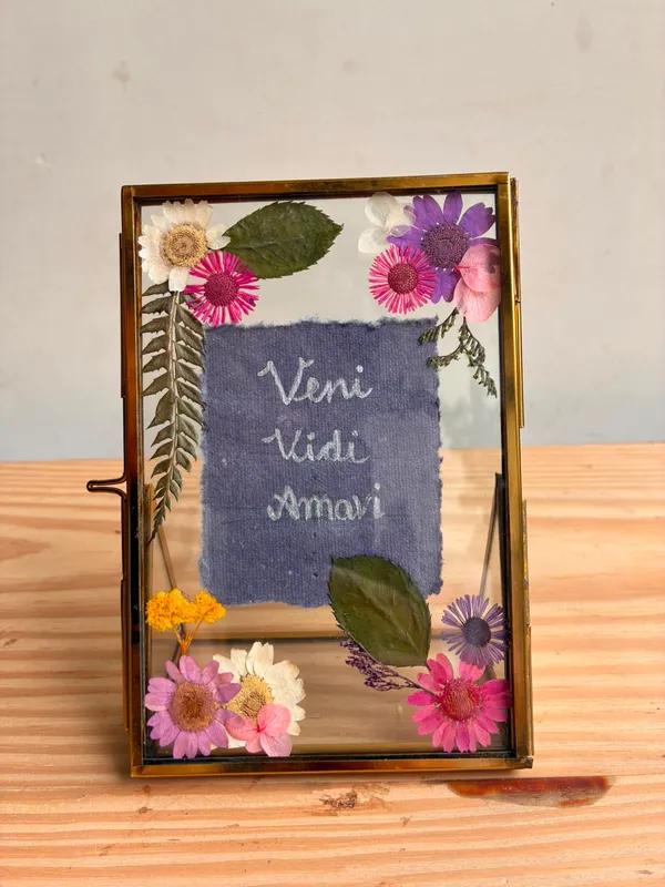 Handmade_Pressed_Flower_Frame_With_Custom_Note_|_Real_Dried_Floral_Keepsake_In_Vintage_Brass_Glass_Frame_|_Friendship_Birthday_And_Sentimental_Gift_|_Gold