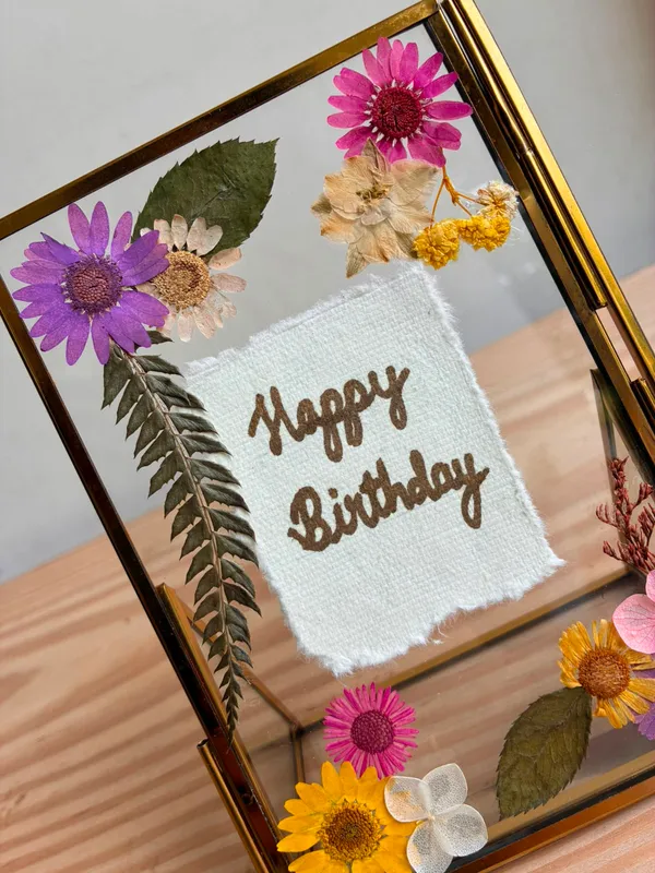 Handmade_Pressed_Flower_Frame_With_Custom_Note_|_Real_Dried_Floral_Keepsake_In_Vintage_Brass_Glass_Frame_|_Friendship_Birthday_And_Sentimental_Gift_|_Gold