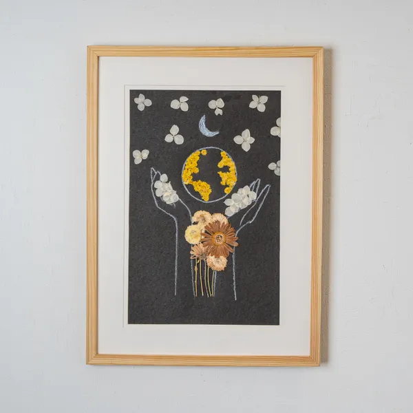 Moonlight_Pressed_Flower_Frame_|_Unique_Botanical_Wall_Art_And_Wedding_Keepsake_|_Multicolor_|_11_X_15_Inch