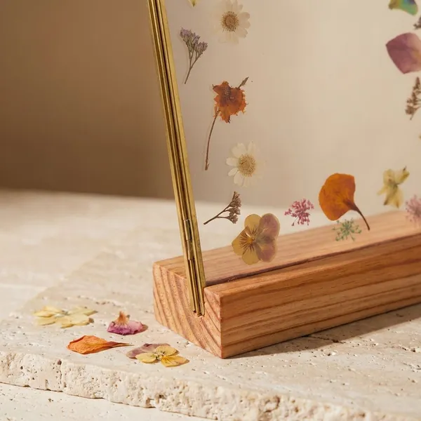 Vintage_Pressed_Flower_Photo_Brass_Metal_Floating_Frame_|_Gold_|_8_X_10_Inch