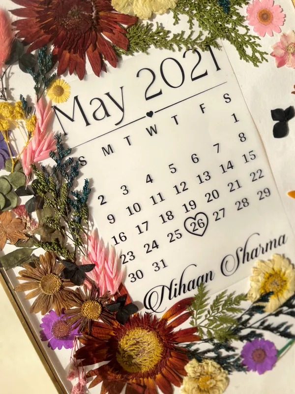 Wedding_Date_Calendar_Frame_|_Personalised_Pressed_Flower_Keepsake_For_Bride_And_Groom_|_Gold_|_11_X_16_Inch