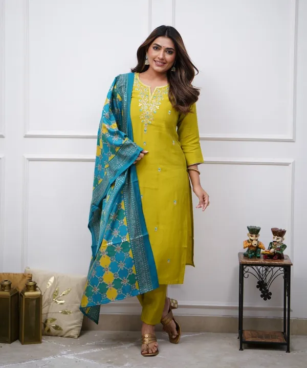 Yellow_Chenderi_Silk_Premium_&_Elegant_Embroidered_Kurta_,_Pant_&_Dupatta_For_Women
