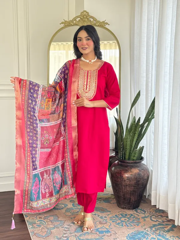 Pink_Cotton_Premium_&_Elegant_Embroidered_Kurta_,_Pant_&_Dupatta_For_Women