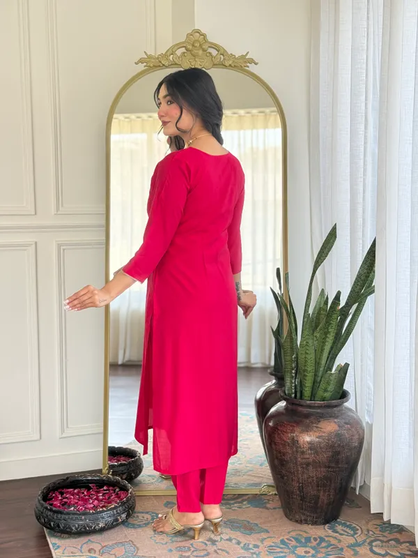 Pink_Cotton_Premium_&_Elegant_Embroidered_Kurta_,_Pant_&_Dupatta_For_Women