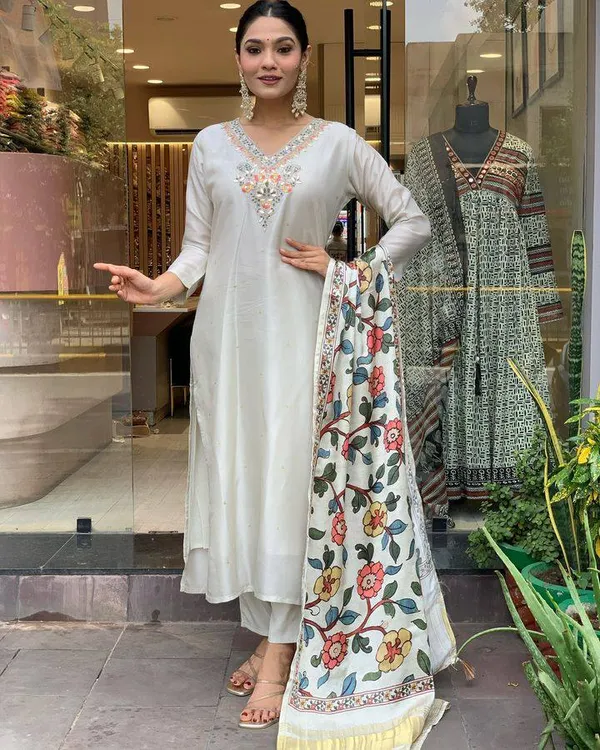 White_Cotton_Premium_&_Elegant_Embroidered_Kurta_,_Pant_&_Dupatta_For_Women