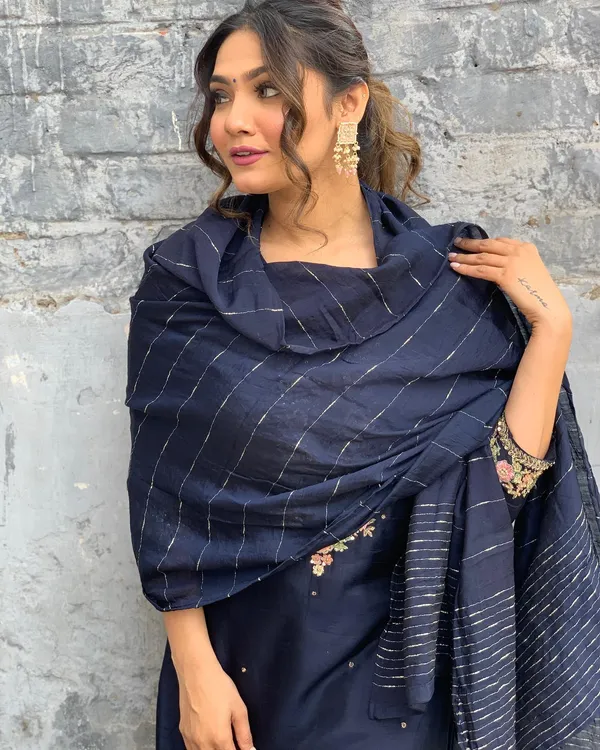 Royal_Blue_Chenderi_Silk_Premium_&_Elegant_Embroidered_Kurta_,_Pant_&_Dupatta_For_Women
