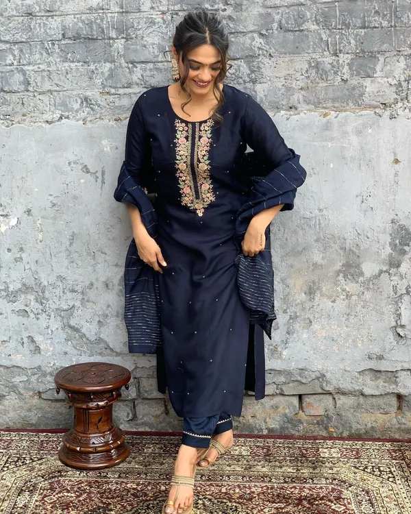 Royal_Blue_Chenderi_Silk_Premium_&_Elegant_Embroidered_Kurta_,_Pant_&_Dupatta_For_Women