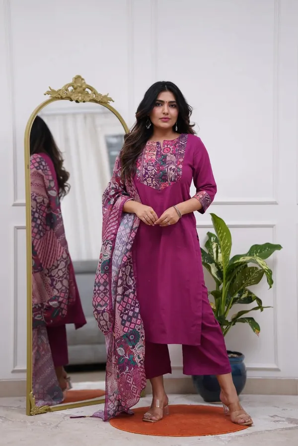 Lavender_Cotton_Premium_&_Elegant_Embroidered_Kurta_,_Pant_&_Dupatta_For_Women