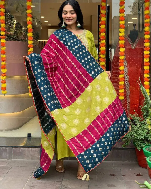 Yellow_Chenderi_Silk_Premium_&_Elegant_Embroidered_Kurta_,_Pant_&_Dupatta_For_Women