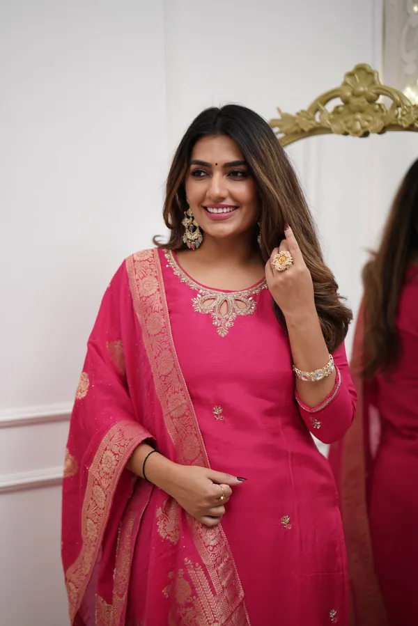 Pink_Chenderi_Silk_Premium_&_Elegant_Embroidered_Kurta_,_Pant_&_Dupatta_For_Women