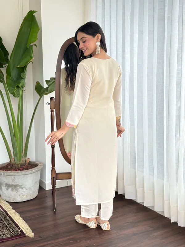 White_Chenderi_Silk_Premium_&_Elegant_Embroidered_Kurta_,_Pant_&_Dupatta_For_Women