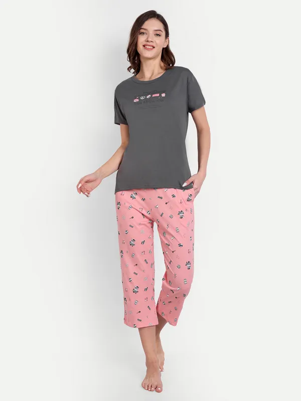 Grey_Newyork_Cotton_Capri_Set_For_Women