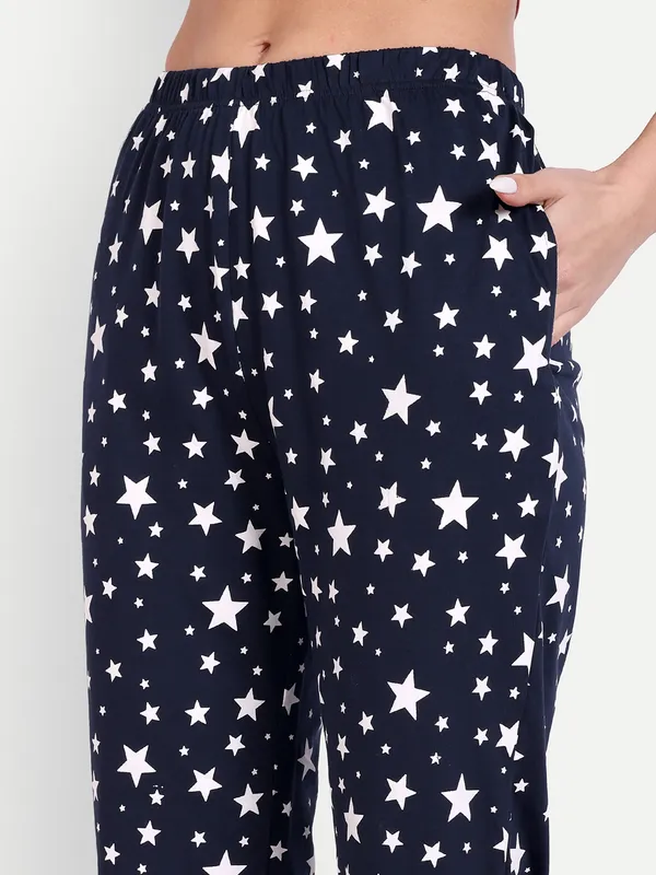 Navy_Blue_Let_Me_Sleep_Cotton_Capri_Set_For_Women