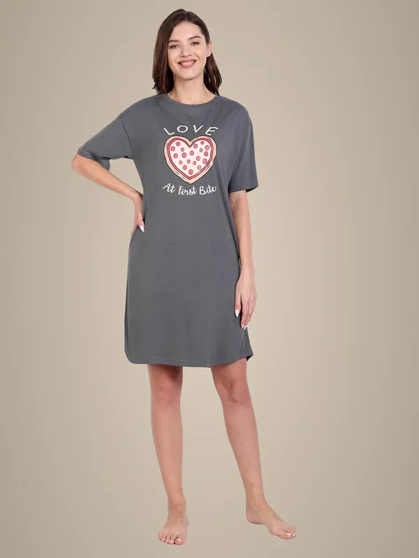 Grey_Pizza_Sleep_Shirt_For_Women