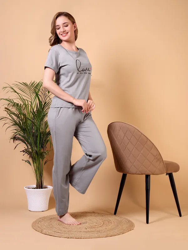 CO-ORD_SET_GREY_LOVE_IS_ALL_YOU_NEED