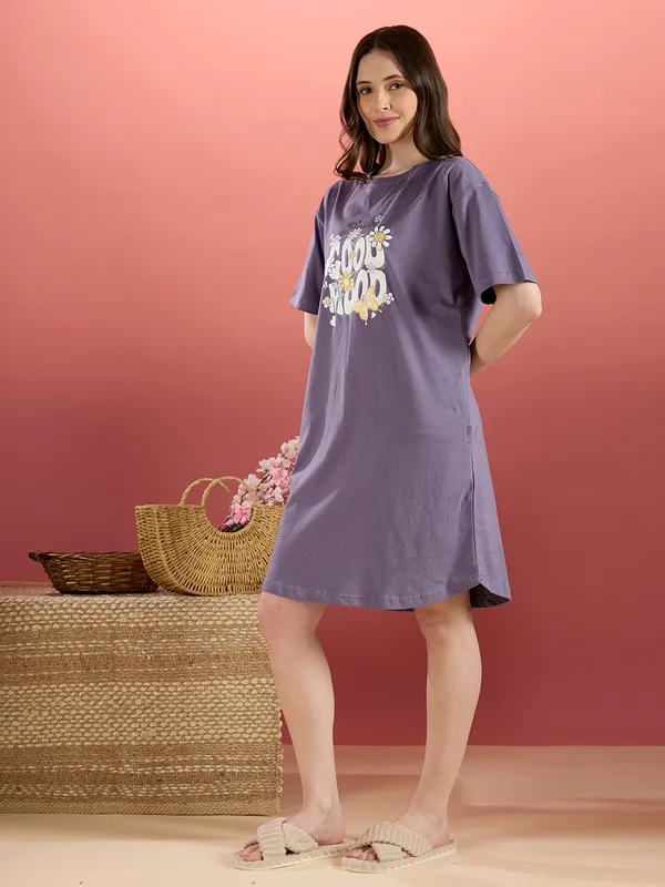 POSITIVE_GOOD_MOOD_NIGHT_SHIRT_HAZY_LILAC