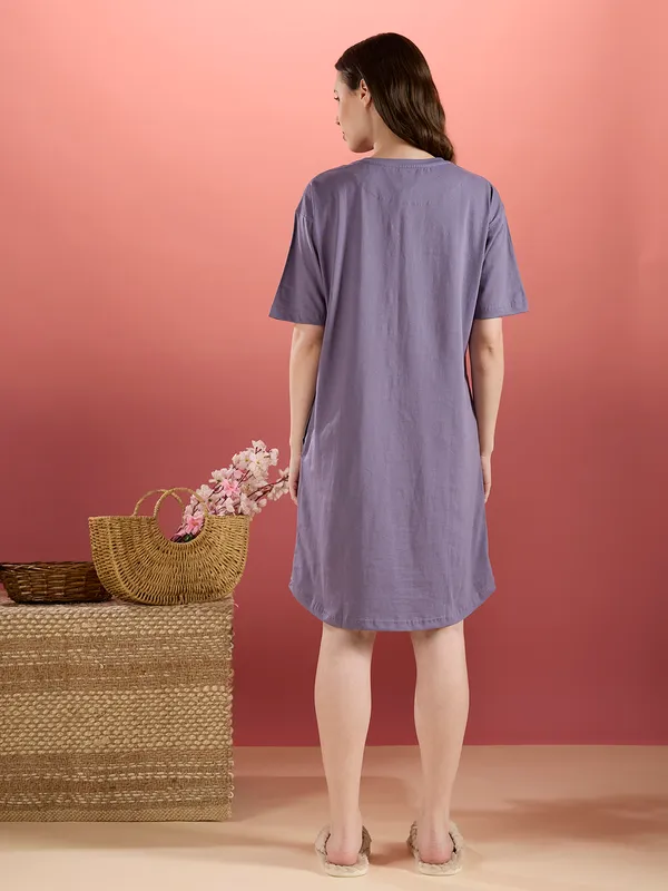 POSITIVE_GOOD_MOOD_NIGHT_SHIRT_HAZY_LILAC