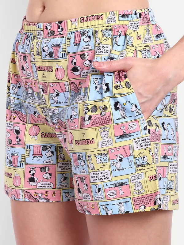 Blue_Peanut_Comic_Strip_Cotton_Shorts_Sets_For_Women