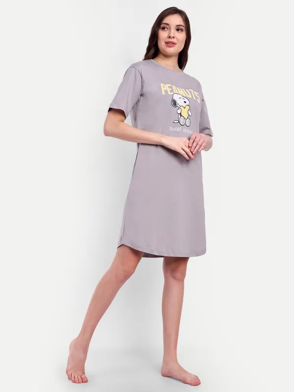 Grey_Peanut_Sweetdream_Cotton_T-Shirt_Night-Shirt_For_Women