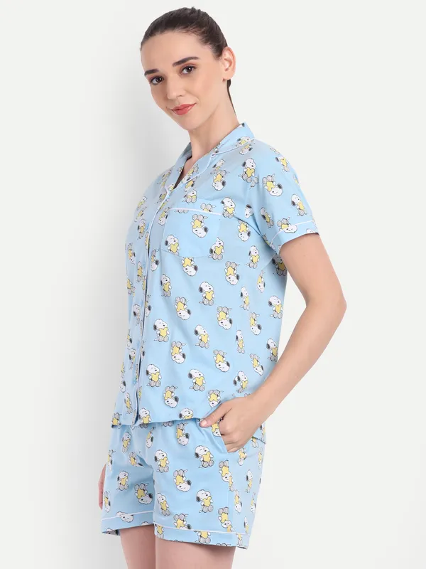 Blue_Peanuts_Sweet_Dreams_Aop_Notch_Collar_Cotton_Shorts_For_Women