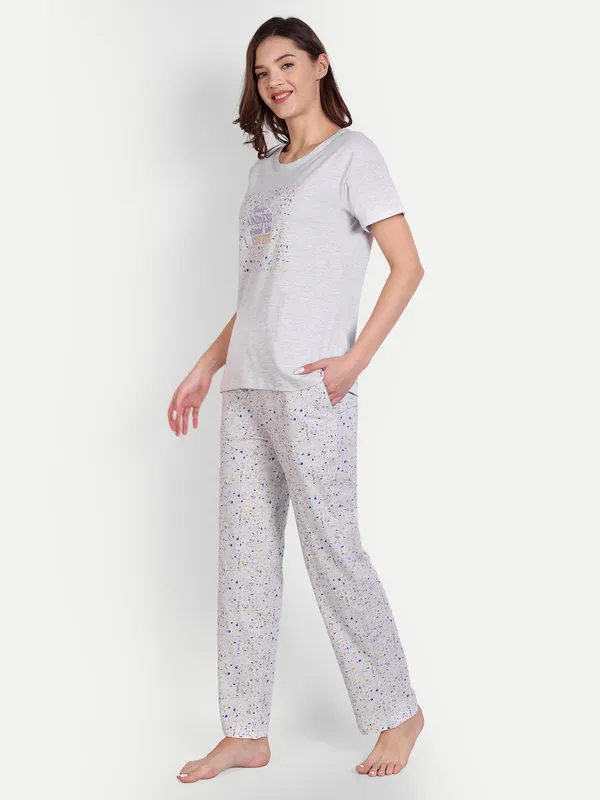 Grey_Confetti_Ekru_Cotton_Full_Pants_Set_For_Women