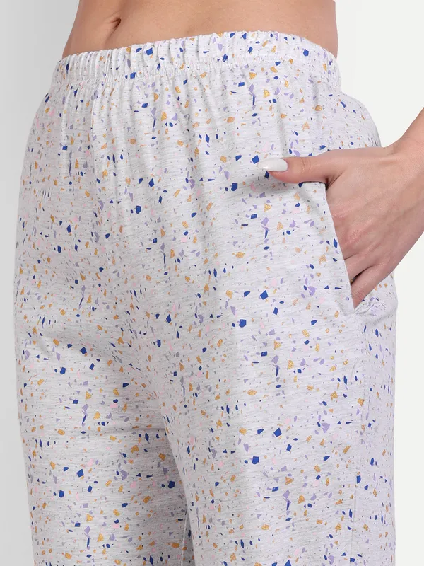 Grey_Confetti_Ekru_Cotton_Full_Pants_Set_For_Women