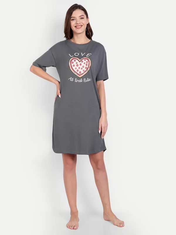 Grey_Pizza_Sleep_Shirt_For_Women