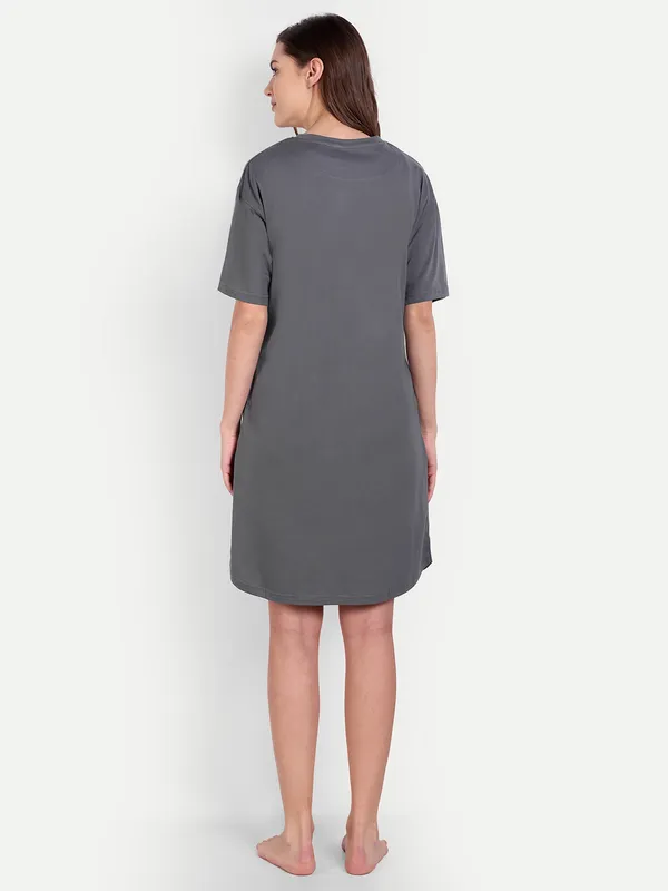 Grey_Pizza_Sleep_Shirt_For_Women