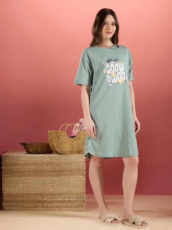 POSITIVE_GOOD_MOOD_NIGHT_SHIRT_PISTA_GREEN