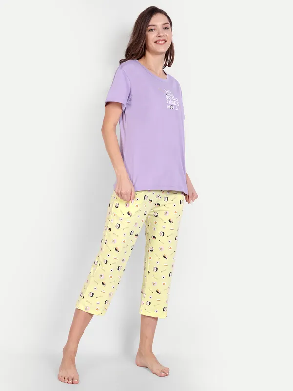 Lavender_Sushi_Cotton_Capri_Set_For_Women