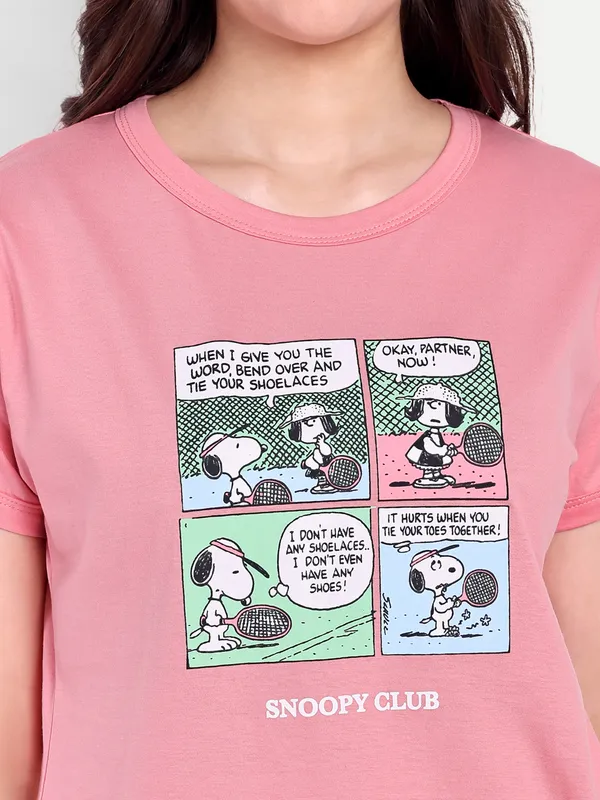 Coral_Peanut_Comic_Strip_Cotton_Capri_Sets_For_Women