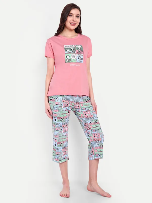 Coral_Peanut_Comic_Strip_Cotton_Capri_Sets_For_Women
