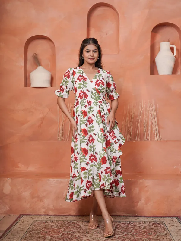 Rietaa_Hand_block_Printed_Floral_Wrap_Dress